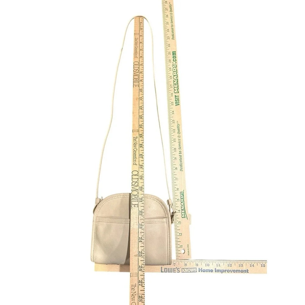 Coach Vintage Shoulder Bag Bone Cream Leather ABBIE ZIP Boho Purse Old Money